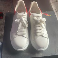 Alexander Mcqueens with box