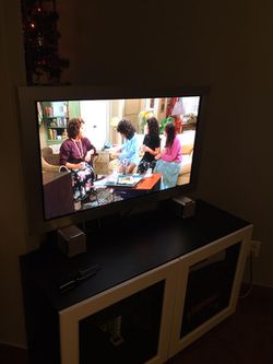 HDTV Flat Screen