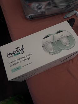 Motif Aura Glow Breast Pump + Storage cups + Storage bags