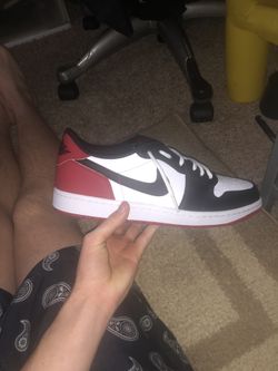 Jordan 1 Black Toe Low Size 11