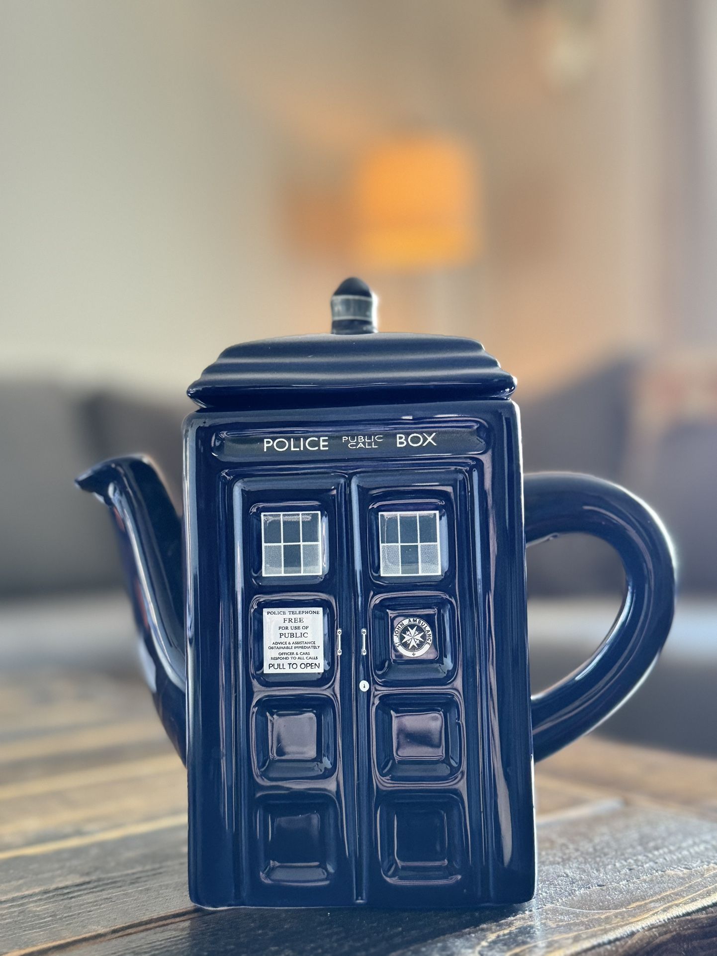 Doctor Who TARDIS Teapot