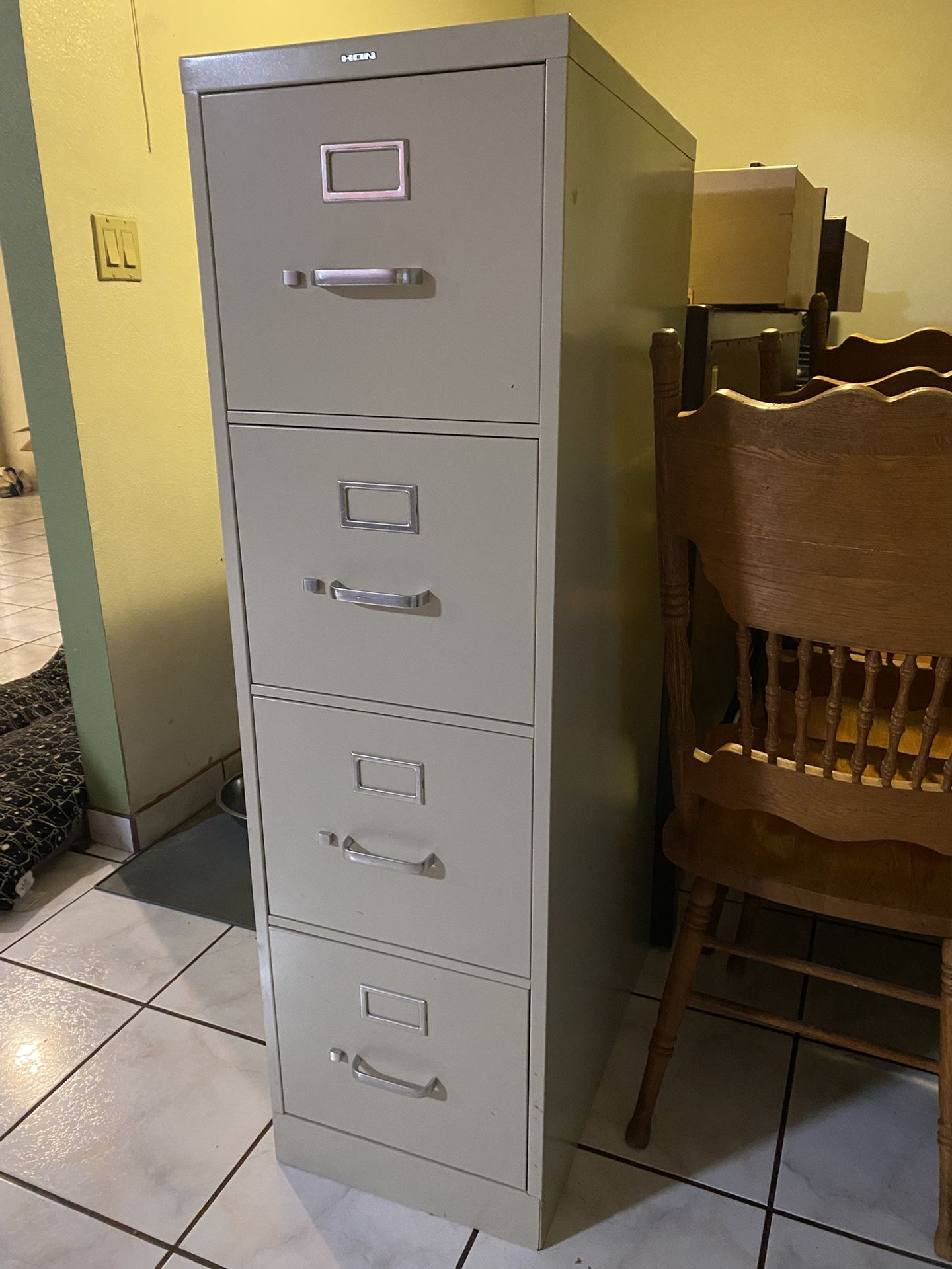 4-Drawer Filing Cabinet