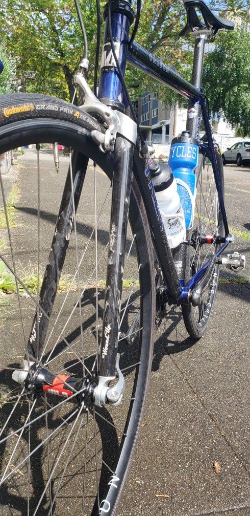 55cm Trek 2200 Carbon Road Bike for Sale in Seattle WA OfferUp