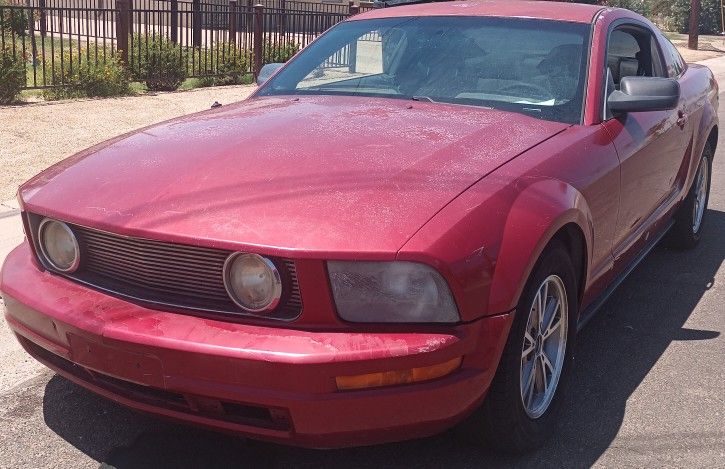 $2200 Ford Mustang 2005