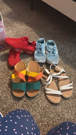 Women’s shoes