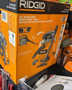 Ridgid 16 gallon wet and dry vacuum with detachable blower