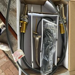 Two Handle Bathroom Faucet 