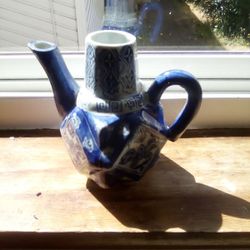 Chinese Tea Pot (Unique Hexagon shaped)