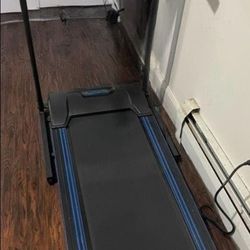 Xterra TR150 Folding Treadmill - Excellent Condition