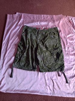 Vintage Parish  Nation one tribe shorts Size 44 tropical /Hawaiian Print /cargo