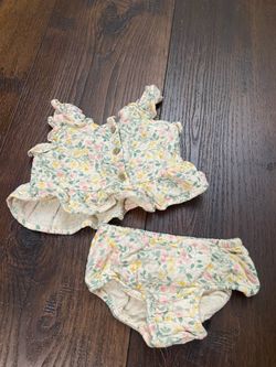 Girls flower shirt and bottoms size 0/3 months by cloud island #20