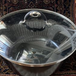 Ceramic 11 inch pot with glass top