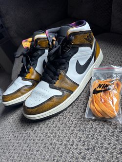 Jordan 1 Mid SE 'Wear-Away - Taxi'