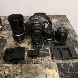 Canon EOS R50 Bundle 