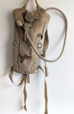 Camelbak 2 liter hydration pack