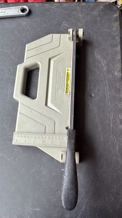 Floor cutter