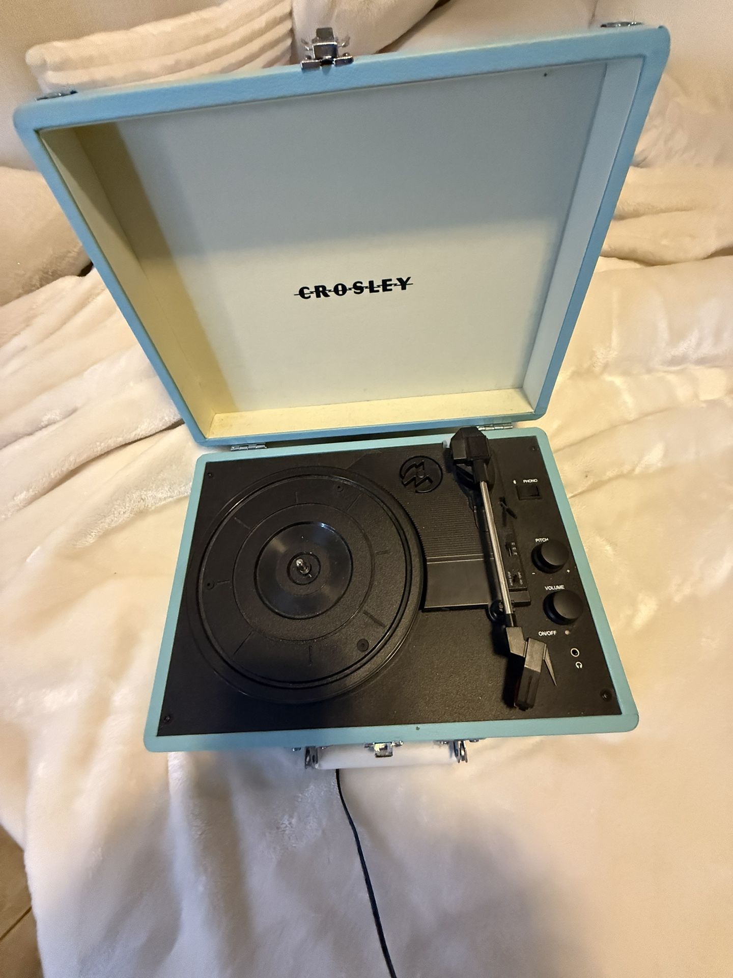 Crosley Cruiser Plus Bluetooth Vinyl Record Player - Turquoise