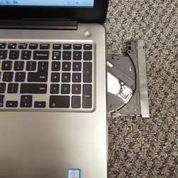 LAPTOP Dell i7 Like New 🩶