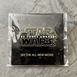 “Star Wars Force Awakens” enamelled metal Pin