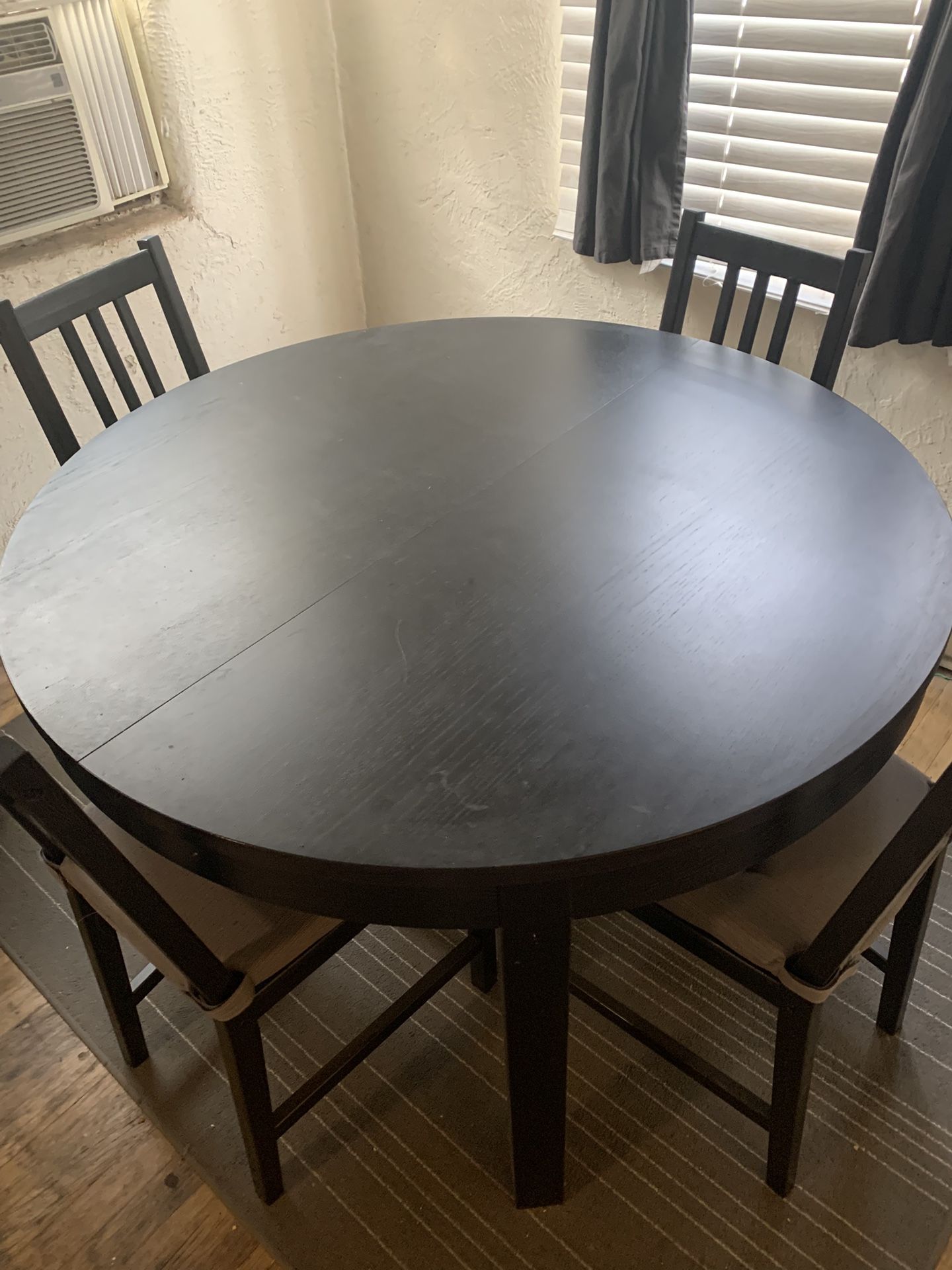 Dining Room Table and Chairs