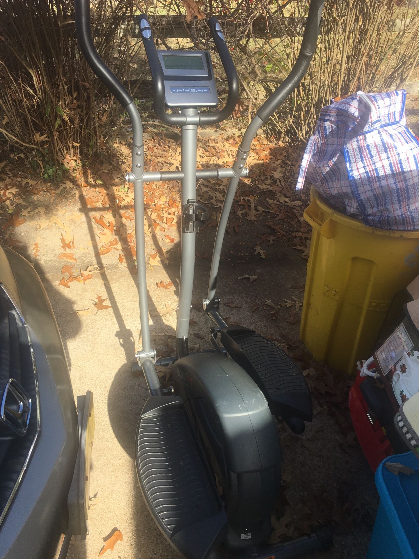 Very nice exercise elliptical only $100 takes it now