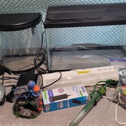 3.5 Gallon Plasic Tank & 10 Gallon Glass Tank With Damage 