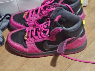 Nike SB Dunk High "Run The Jewels"