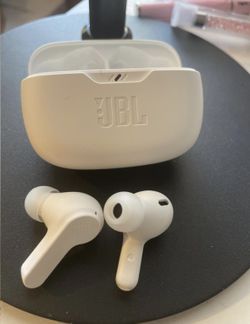 JBL Vibe Beam Earbuds