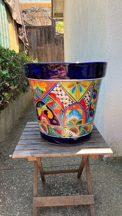 TALAVERA PLANTER