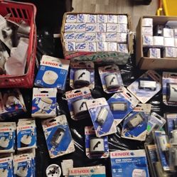 TONS OF LENOX HOLE SAWS CARBIDE AMD BI METAL