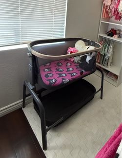 Maxi-cosi bassinet