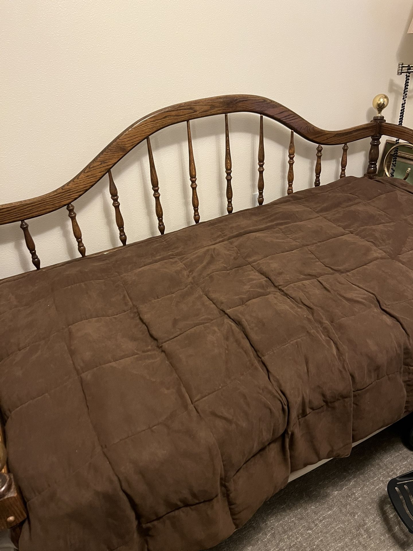 Beautiful Brown Trundle Bed