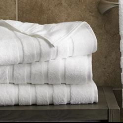 LIKE NEW WESTIN HOTELS and Resorts Bath Towel