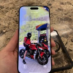 iPhone 16 Pro Max Unlocked