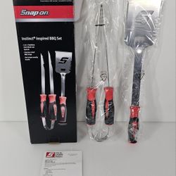 New Snap On BBQ Grill Set