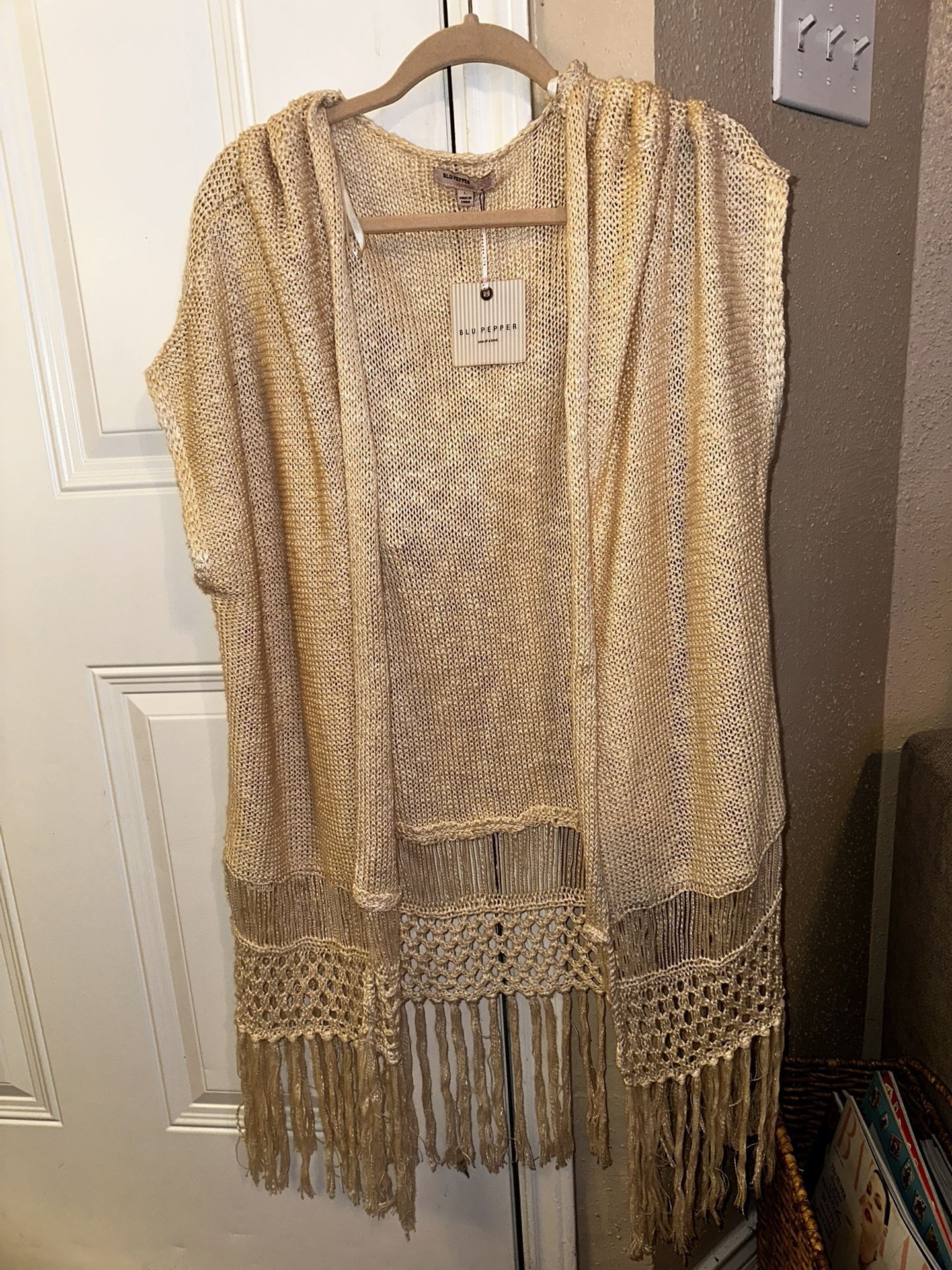 Women’s Cardigan Brand New  Cute With Jeans 