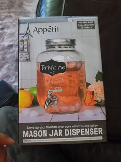 Mason jar dispenser  for liquid