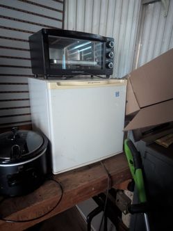 Toaster oven oven andCrock-Pot