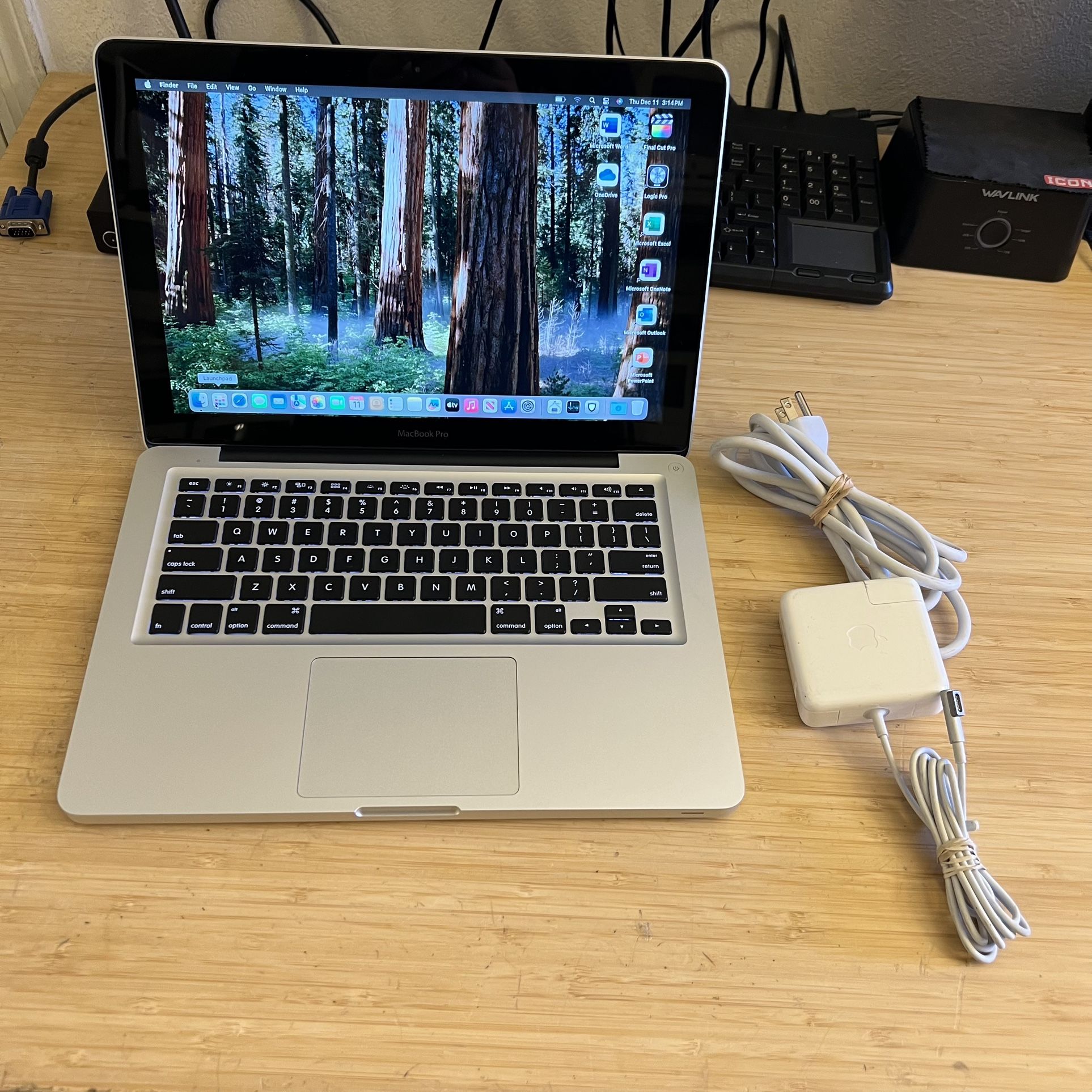 FAST Apple MacBook Pro with Software / i5 / 256GB SSD / macOS Sequoia / Logic Pro / Final Cut Pro / Microsoft Office Installed!