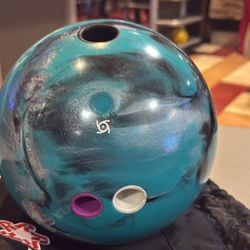 Storm Ice Bowling Ball