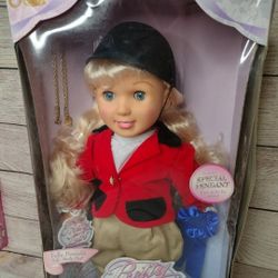 Pretty Girl Elite Doll 1998 Posable Doll