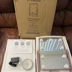 Lighted Vanity Makeup Mirror with LED Bulbs, Hollywood Style Makeup (New)