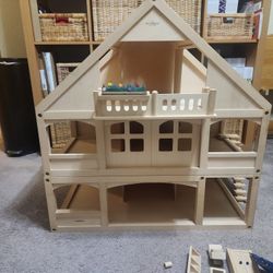Ryan's Room Dollhouse 