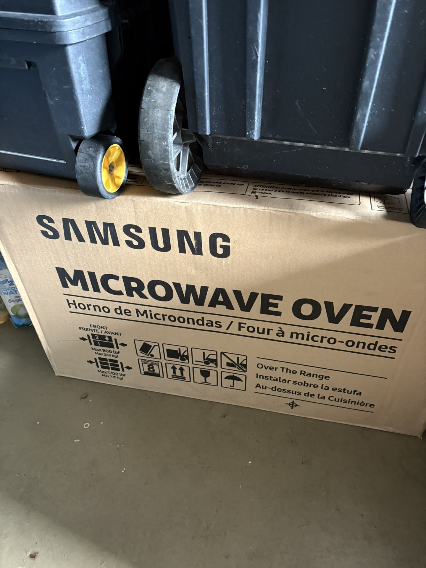 Samsung microwave brand new