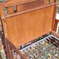 Vintage Crib / Day Bed