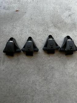 Yakima Baseline Towers For Naked Roof With Clips