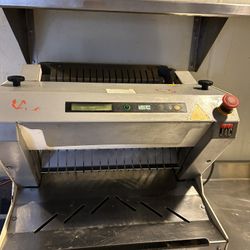 JAC Automatic Feed Countertop Bread slicer