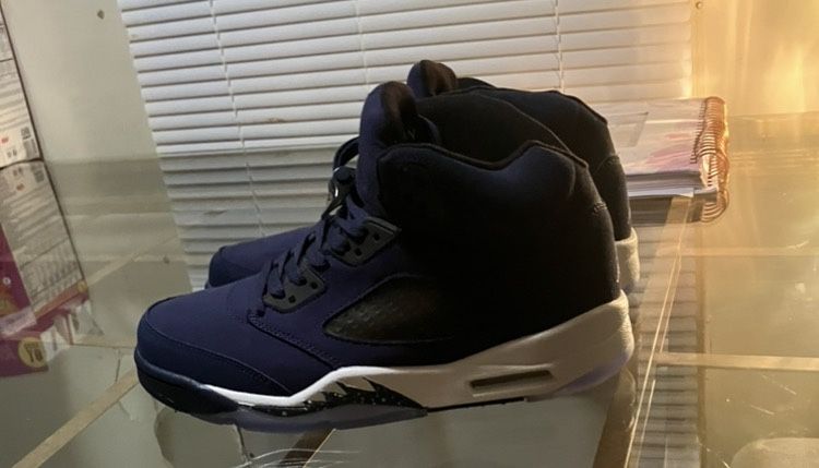 Midnight Navy Blue 5’s