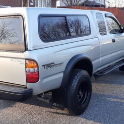Selling Toyota Tacoma Extra Cab Camper Fits 1(contact info removed) Trucks. Negotiable Price.