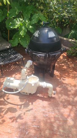 Pump with filter in good working condition.